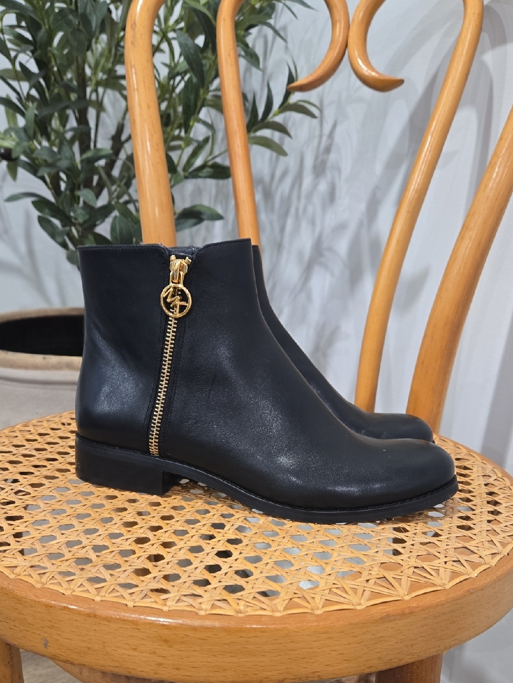 MICHAEL KORS Women's Black Lainey Leather Ankle Boot with Gold Zip - Picture 2 of 12